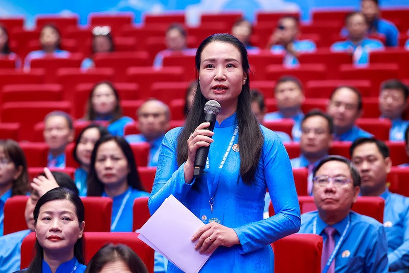 Đại biểu Nguyễn Thị Thanh phát biểu về phát triển nhà ở cho công nhân thuê lâu dài (Nguồn: VGP)