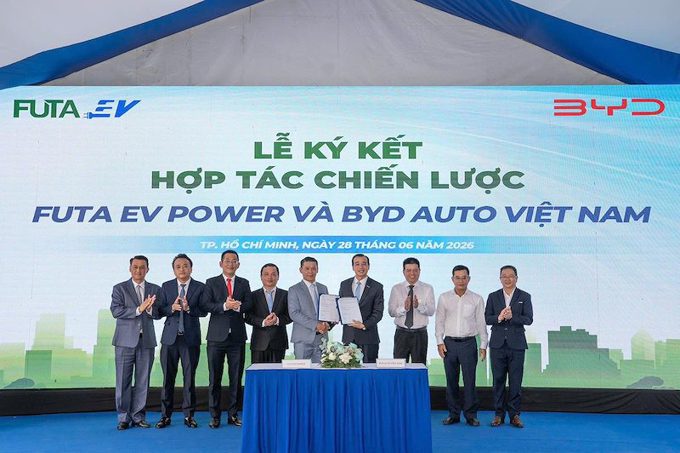 BYD hợp tác Phương Trang, nghiên cứu dùng chung trạm sạc tại Việt Nam
