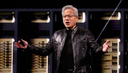 Nvidia ra mắt “siêu chip” PC, thách thức Apple và Intel