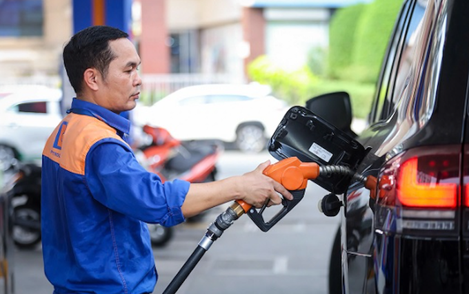 Đề xuất kéo dài giảm thuế xăng dầu đến hết tháng 9