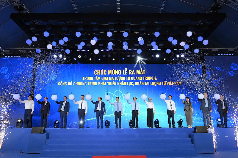 Nam A Bank đồng hành cùng Trường Đại học Quang Trung ra mắt Trung tâm giải mã lượng tử. Nam A Bank đồng hành cùng Trường Đại học Quang Trung ra mắt Trung tâm giải mã lượng tử.