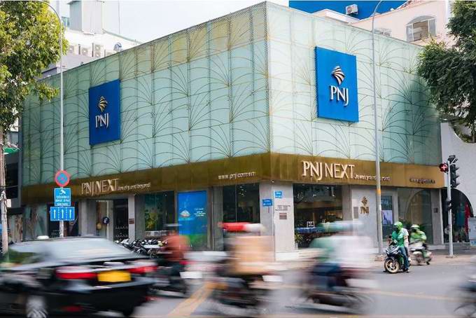 Giữa biến động, VinaCapital bán ra 3 triệu cổ phiếu PNJ, không còn là cổ đông lớn