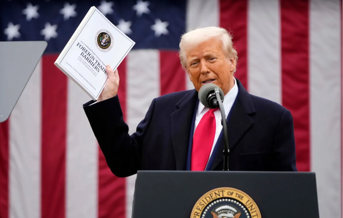 Ông Trump sẽ duy trì 'hàng rào' thuế quan bằng cách nào?
