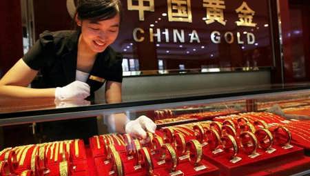 Vàng giảm, Trung Quốc tranh thủ gom thêm 15 tấn