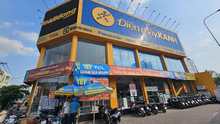 Mỗi giờ Điện Máy Xanh thu gần 15 tỷ đồng, cổ phiếu DMX tăng bốc sau khi lên sàn, vốn hóa vượt 110.000 tỷ đồng