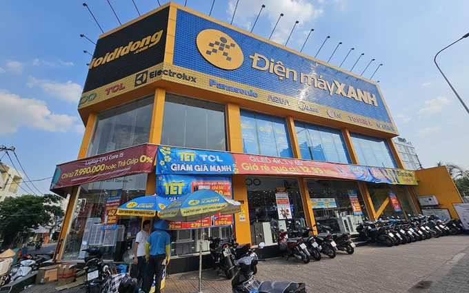 Mỗi giờ Điện Máy Xanh thu gần 15 tỷ đồng, cổ phiếu DMX tăng bốc sau khi lên sàn, vốn hóa vượt 110.000 tỷ đồng