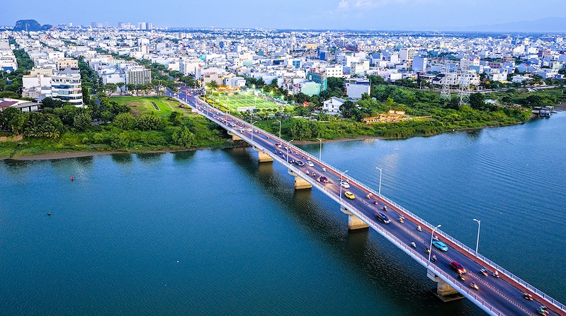 Hạ tầng ngày càng phát triển ở phía Nam trung tâm giúp shophouse khối đế vừa thu hút lượng lớn khách hàng, vừa sở hữu dư địa tăng giá bền vững trong tương lai.