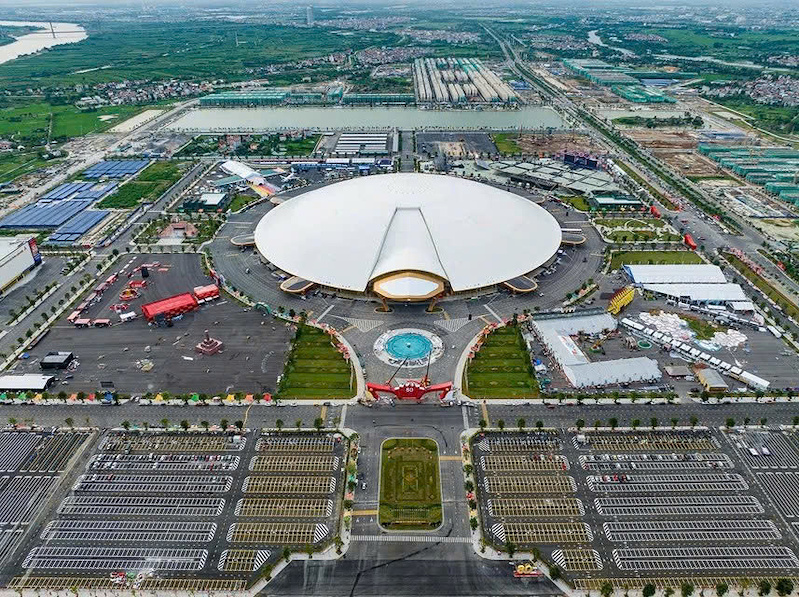 Với vị trí trung tâm trong mạng lưới hạ tầng hàng không – giao thông mới, Cổ Loa (Đông Anh) đang từng bước chuyển mình với vai trò chiến lược trong cấu trúc phát triển đô thị của Vùng Thủ đô. Với vị trí trung tâm trong mạng lưới hạ tầng hàng không – giao thông mới, Cổ Loa (Đông Anh) đang từng bước chuyển mình với vai trò chiến lược trong cấu trúc phát triển đô thị của Vùng Thủ đô.