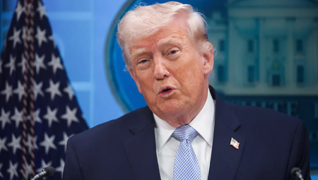 Ông Trump phủ nhận đàm phán với Iran, gọi Hormuz là “lãnh thổ mới của Mỹ”