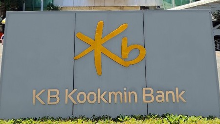 KB Kookmin phản hồi thông tin muốn mua 15% Techcombank: TCB chỉ là một trong nhiều ứng viên