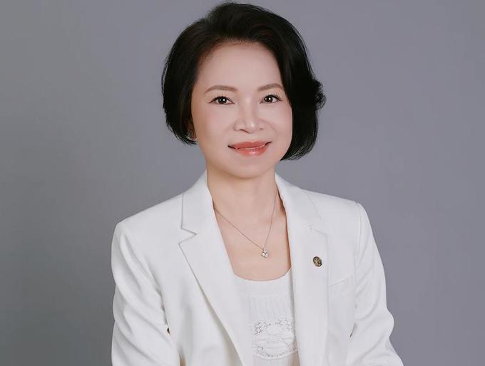 Bà Phạm Thu Hương vượt bà Nguyễn Thị Phương Thảo, trở thành người giàu thứ 2 Việt Nam với tài sản 4 tỷ USD