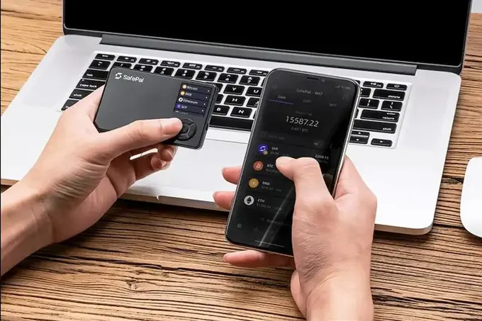 Liên tiếp dính sự cố, ví cứng không còn là “két sắt” crypto?
