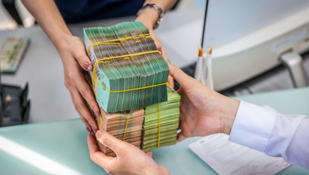 Gần 20 doanh nghiệp chốt quyền cổ tức tiền mặt trong tuần 10-14/8 , cao nhất 100%