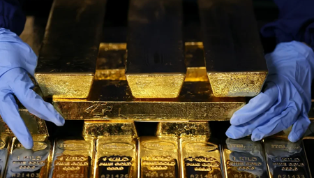 Vàng SJC quay đầu giảm, vàng thế giới giữ mốc 4.600 USD/oz
