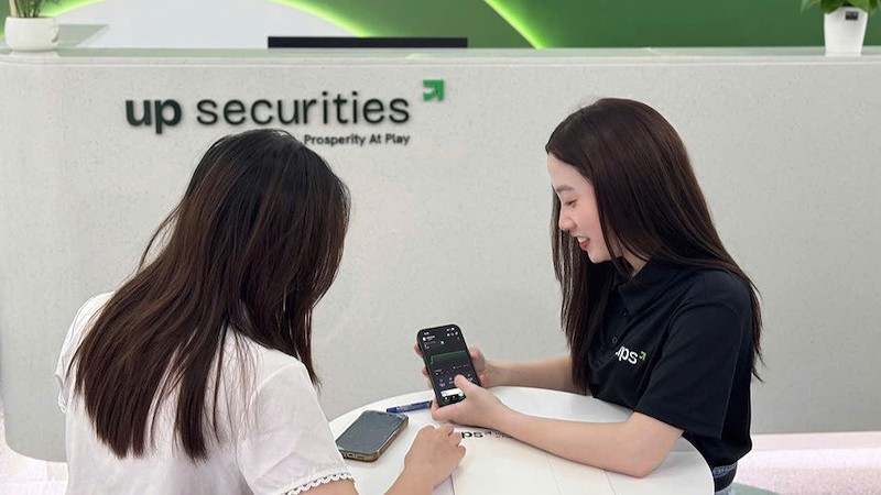 Công ty do con trai Chủ tịch Tân Hoàng Minh Đỗ Anh Dũng sáng lập sắp rót 620 tỷ đồng vào Chứng khoán UP