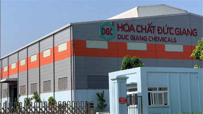 Hóa chất Đức Giang chốt chia cổ tức 80%, gia đình cựu Chủ tịch Đào Hữu Huyền sắp nhận hơn 800 tỷ đồng
