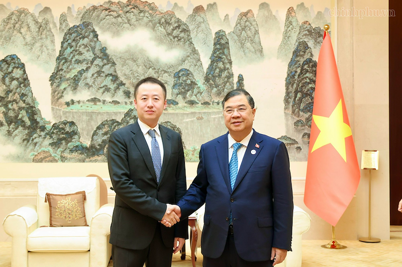 Phó Thủ tướng Thường trực Chính phủ Phạm Gia Túc tiếp ông Will Wang, Phó Chủ tịch khu vực châu Á - Thái Bình Dương, kiêm Giám đốc điều hành khu vực Đông Nam Á Huawei (Ảnh: VGP)