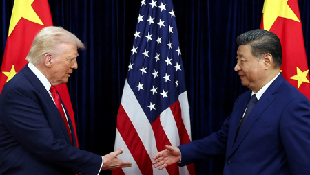 Lượng container qua cảng Trung Quốc lập đỉnh ngay trước thềm hội nghị Trump - Tập