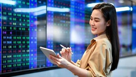 Tự doanh miệt mài gom VPB, mua ròng 2.200 tỷ đồng sau 11 phiên liên tiếp