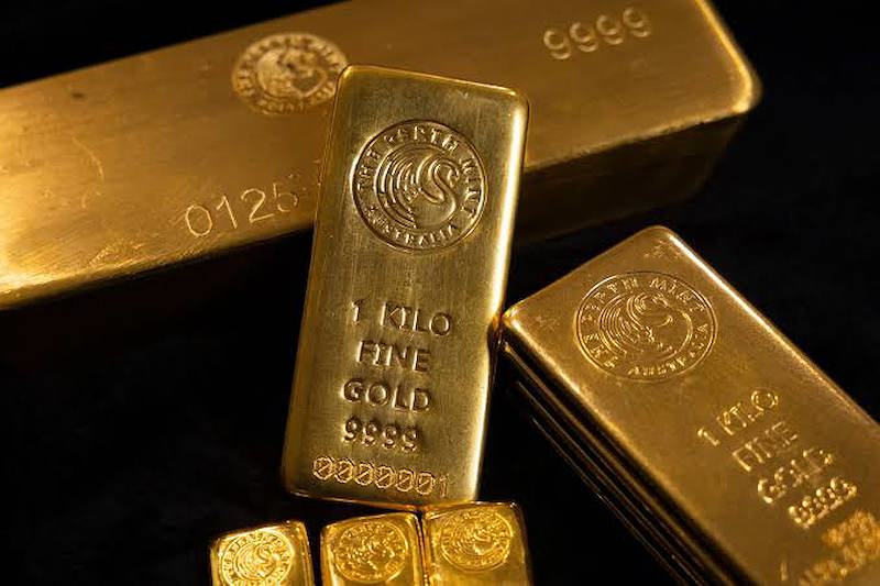 Giá vàng hôm nay: SJC nhích nhẹ, vàng thế giới neo quanh 4.360 USD/oz