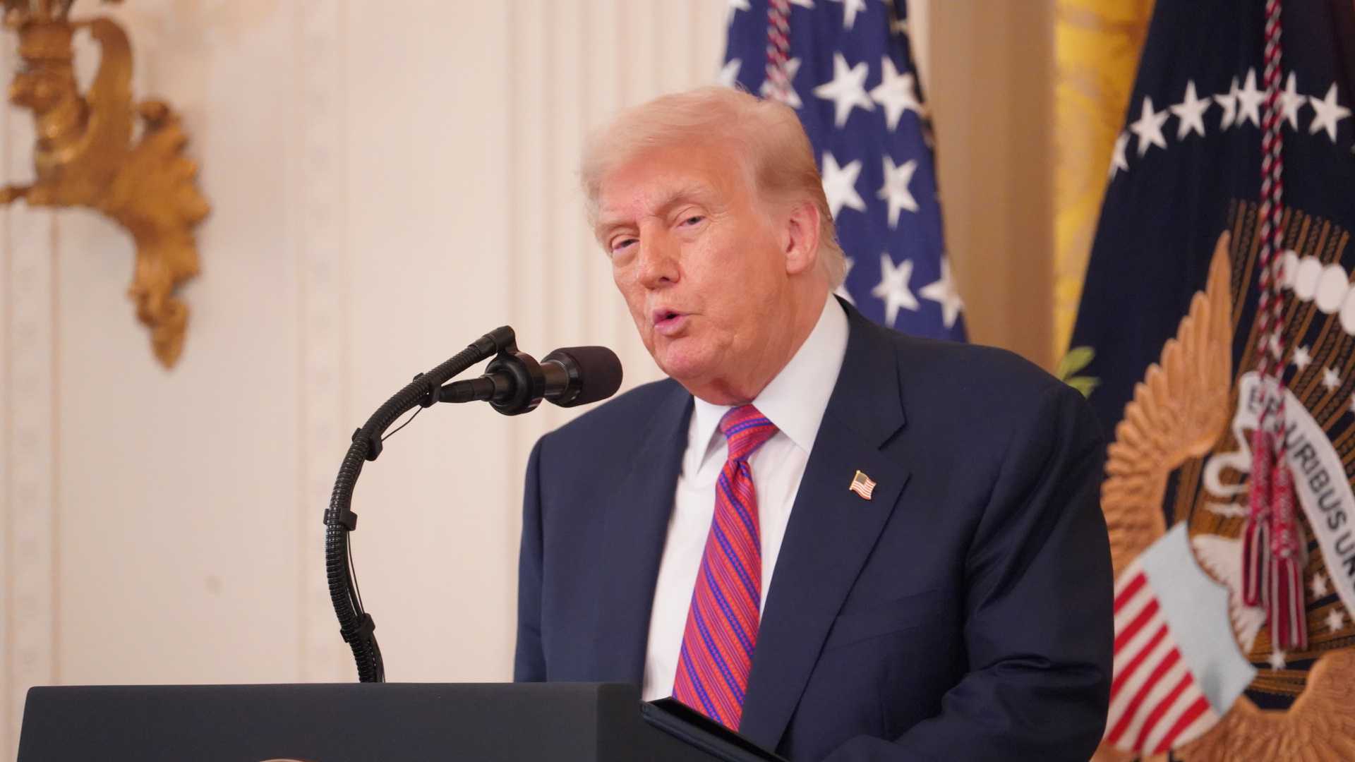 Ông Trump: Hệ thống tài chính Mỹ cần “một cuộc đại tu” bằng công nghệ crypto Ông Trump: Hệ thống tài chính Mỹ cần “một cuộc đại tu” bằng công nghệ crypto